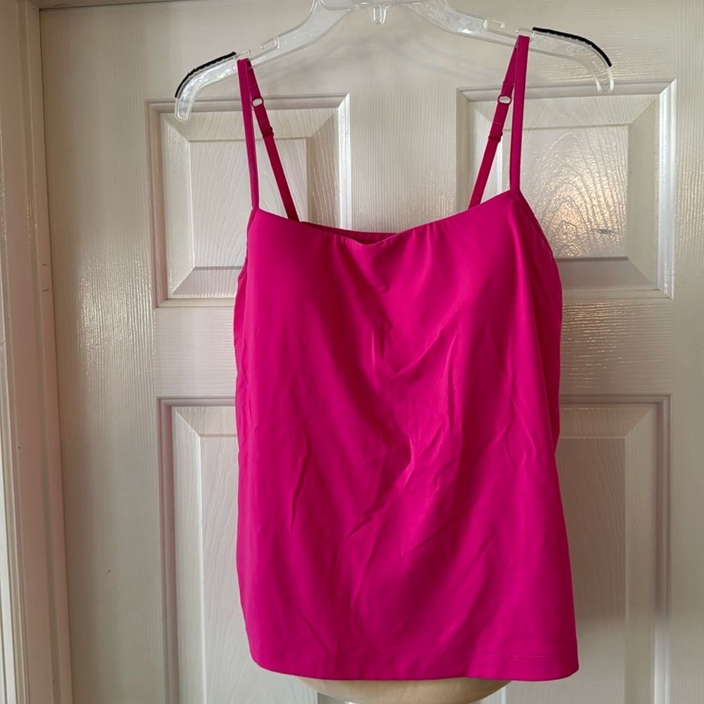 TravelSmith Pink Cami Sleeveless Tank Top with Built in Bra Nude Liner 38C